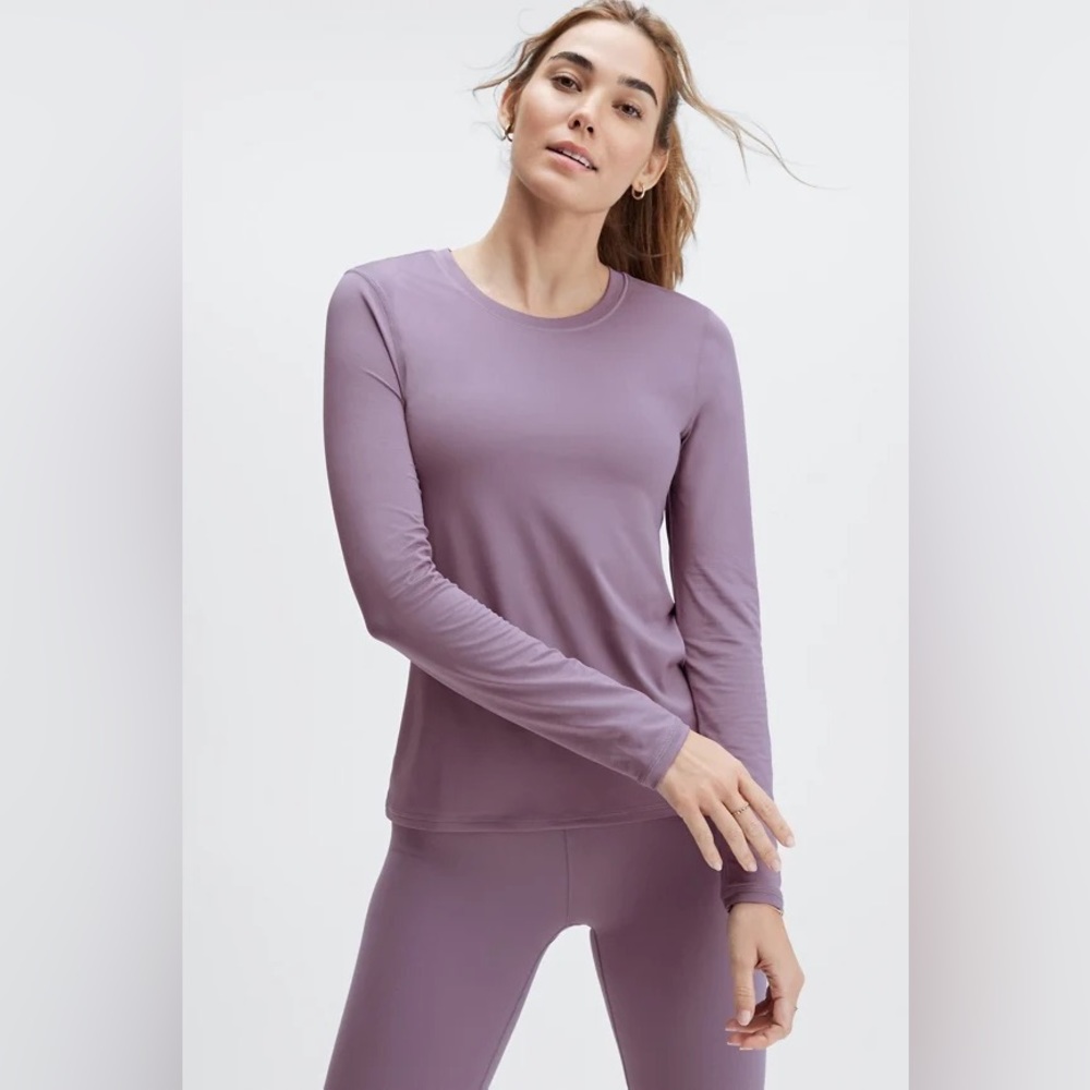 NEW WITH TAGS Phoenix Lite Athleta Crew-Neck Design Top